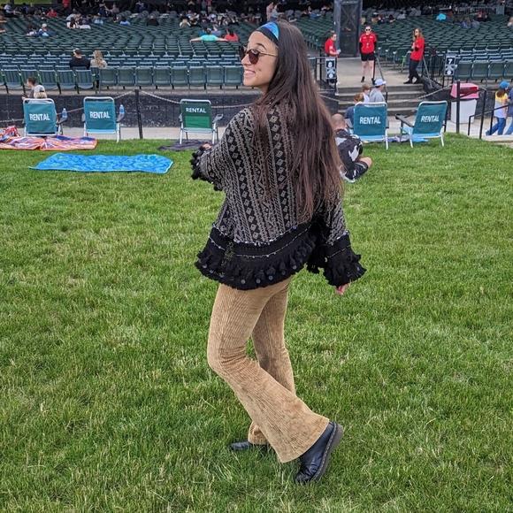 Meet your Posher, Zoë - Picture 4 of 5